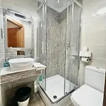 205 Earls Court Rooms
