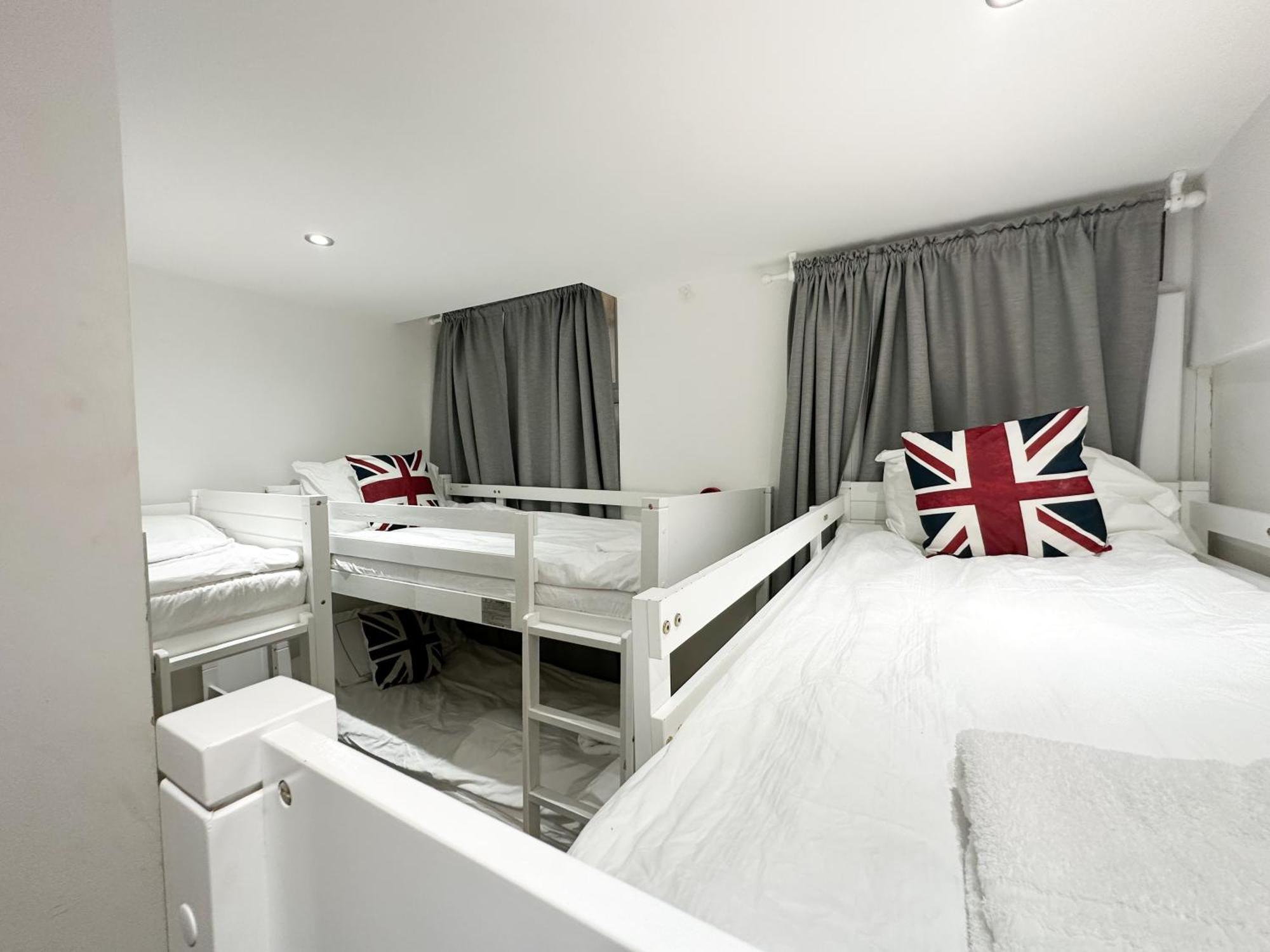 Pensiune 205 Earls Court *